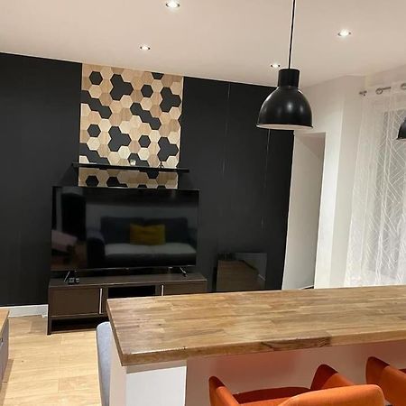 Appartement Chez Tricia Thorigny-sur-Marne エクステリア 写真